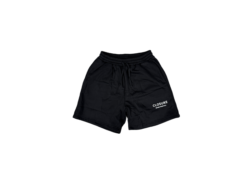 Closure Refined Essentials Sweatshort - Black
