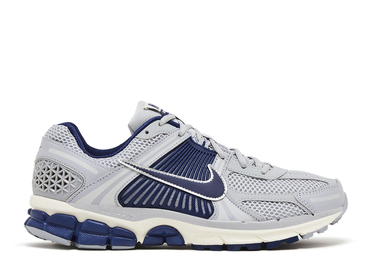 Air Zoom Vomero 5 Yankees